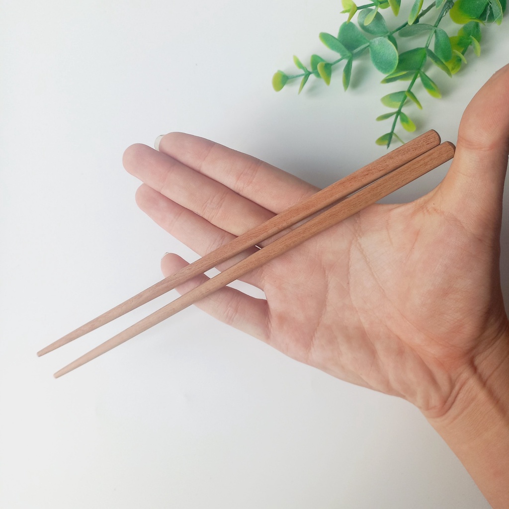 Đũa Gỗ Cẩm Hồng 19cm Tập Ăn Cho Bé, Đũa Ngắn Decor Trang Trí Chụp Ảnh Của Vitrapro