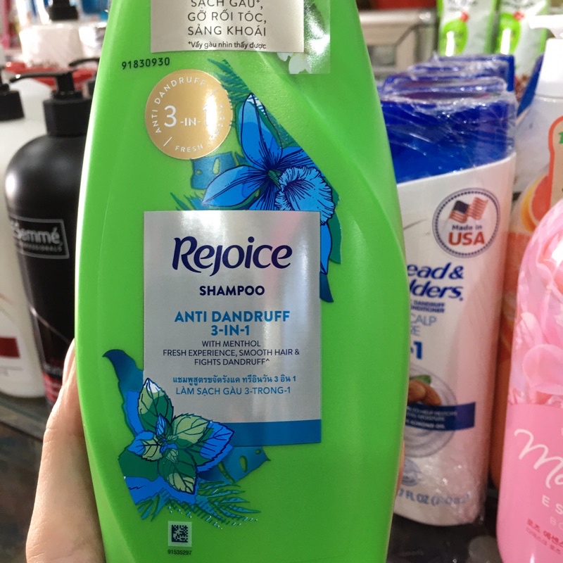 Dầu gội Rejoice sạch gàu 3 trong 1 630ml