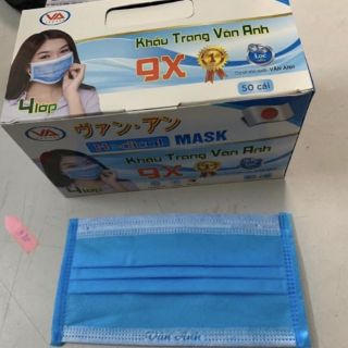 Khẩu trang y tế 4 lớp.