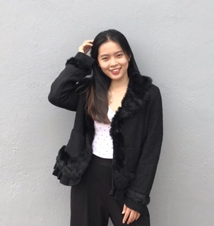 Áo khoác dạ đen ngắn