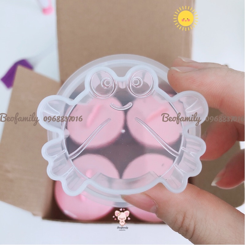 Hộp, khuôn làm bánh hình thú kèm chổi quét dầu, khuôn bánh hình hoa, hình thú bằng nhựa ngộ nghĩnh