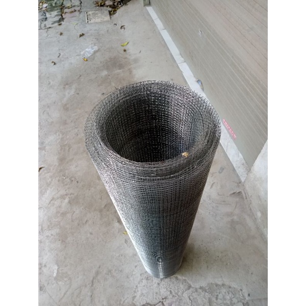 1mét dài lưới thép mạ kẽm hàn ô vuông 0.5cm & ô 1cm thép bọc nhựa khổ cao 1m