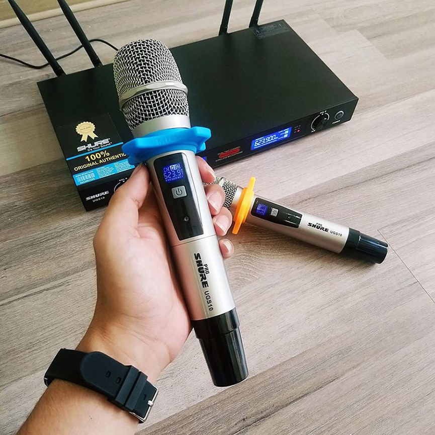 Micro karaoke không dây Shure UGS10 - 4 râu bắt sóng cực tốt