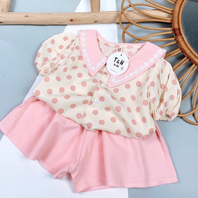 Bộ bé gái, Bộ đũi cộc tay chấm bi, cổ sen cực xinh từ