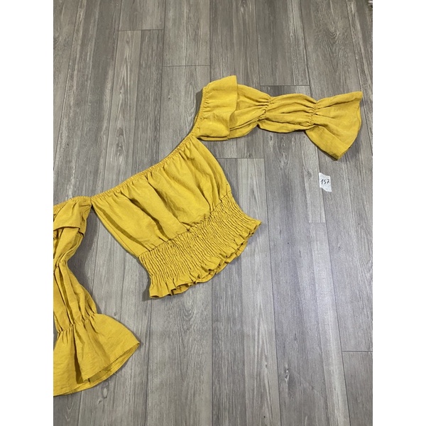 2hand áo vàng croptop 157