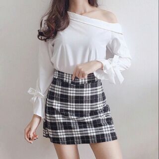 Set áo lệch vai chân váy caro