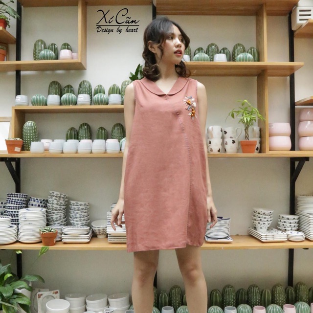Đầm Linen Thêu Hoa Trái