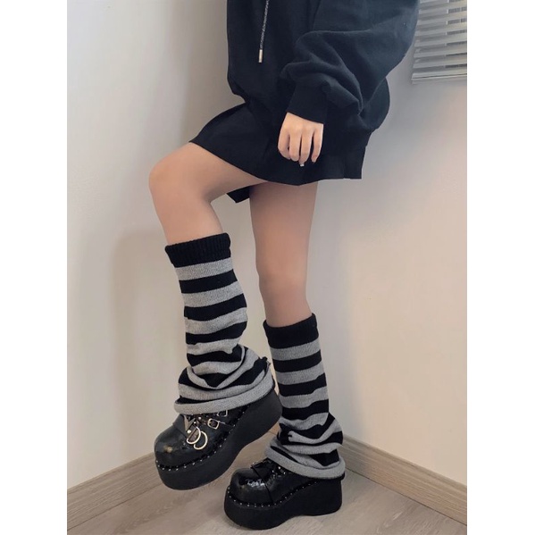 Tất Ống Dệt Kim Ống Loe Kẻ Caro Ulzzang
