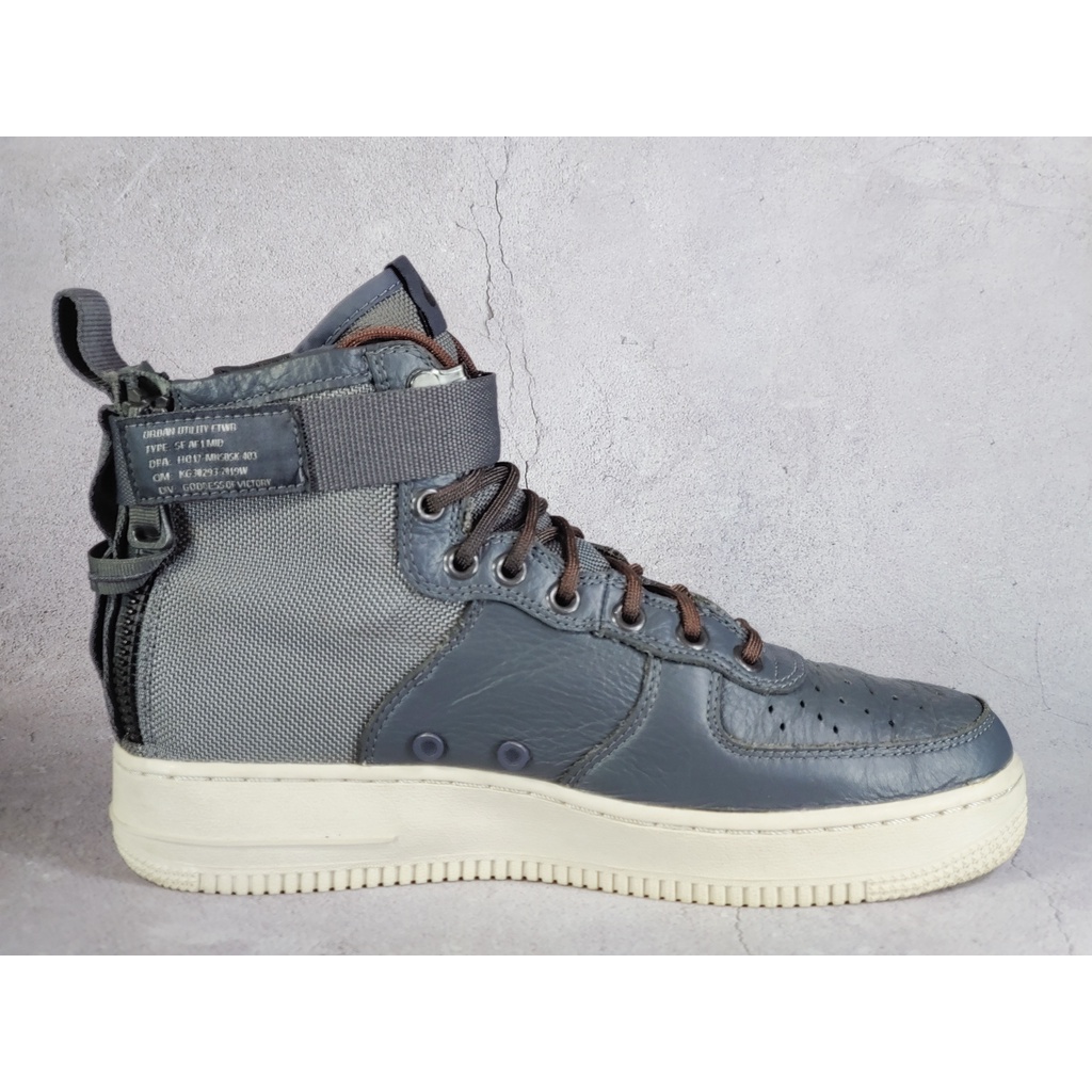 Giày thể thao chính hãng 2hand NIKE SF AIR FORCE 1 MID