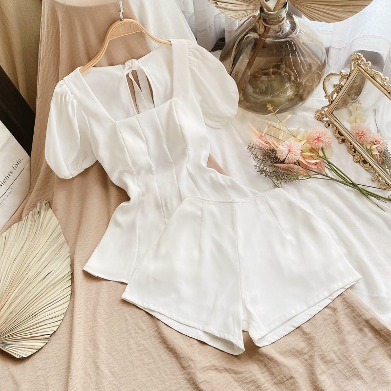 Set áo cut out trắng, tay phồng, nơ lưng + Short