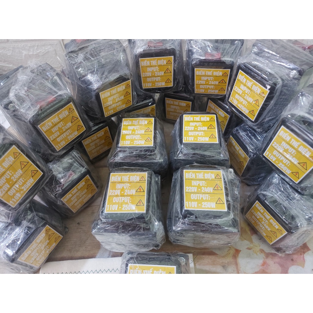 Bộ Đổi Nguồn 220v Sang 110v Dành Cho Máy May Gia Đình Nhật  - Công Suất 200W - Hàng VIP- Nặng 1,1 Kg - Bảo Hành 1 Năm