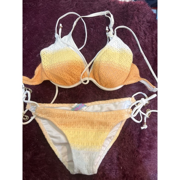 Thanh lý tủ đồ : bikini 2 mảnh