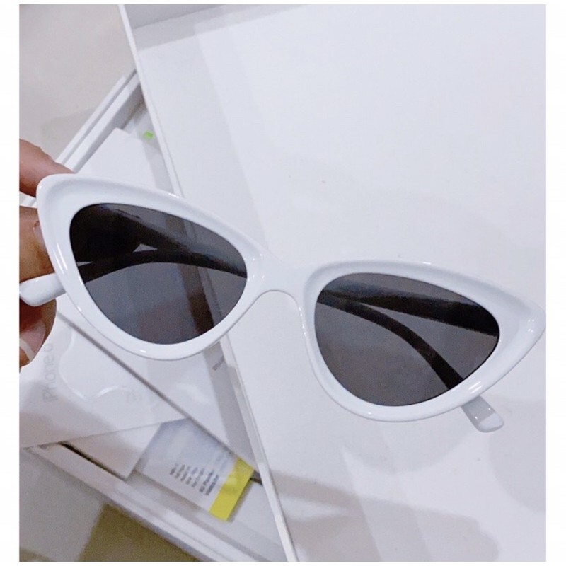 Kính mắt mèo thời trang hot trend