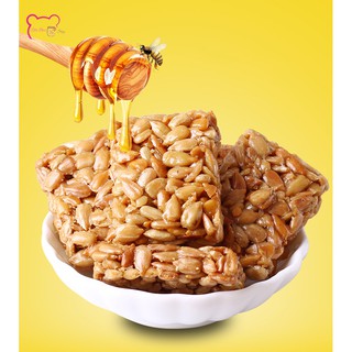 Kẹo Hướng Dương Tẩm Mật Ong + Hạnh Nhân / 500g. Date mới