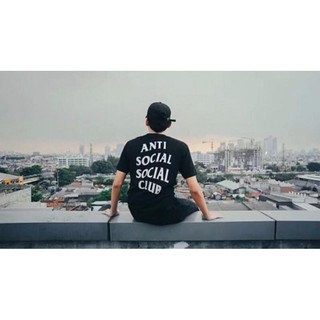 T-shirt in Black
