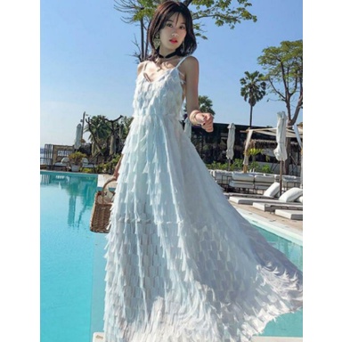 Váy Đi Biển Đầm Maxi Lông Vũ Trắng Hai Dây Hở Lưng Gợi Cảm