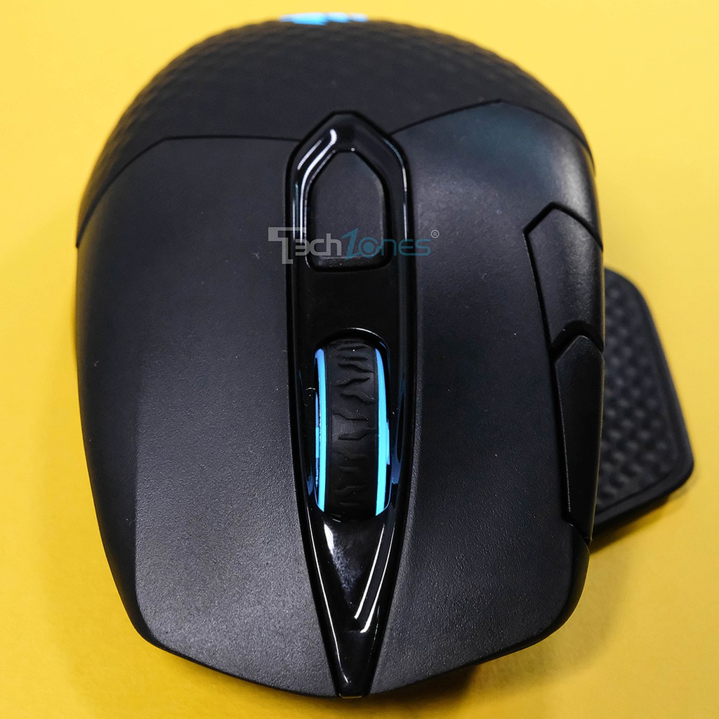 Chuột không dây Corsair DARK CORE RGB PRO SE (dùng không dây/ sạc có dây)