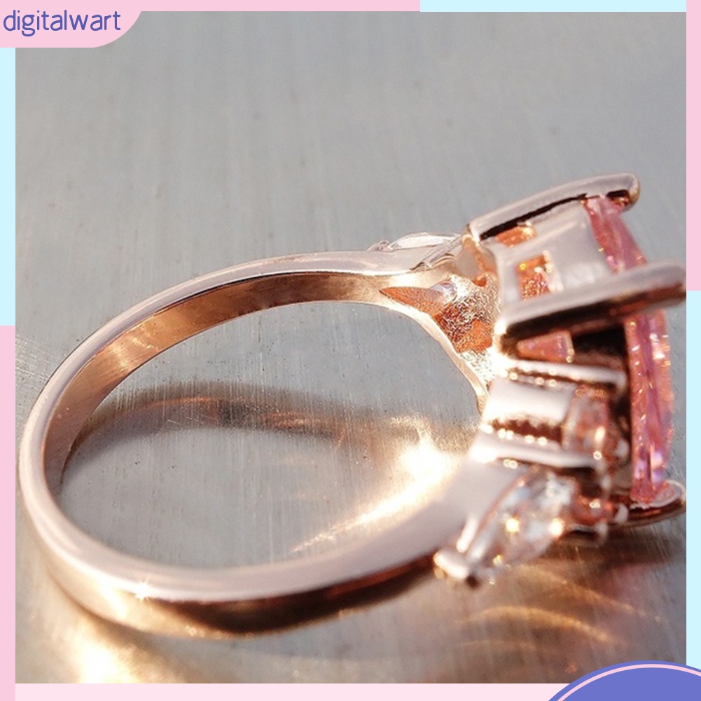 Nhẫn tròn đính đá độc đáo