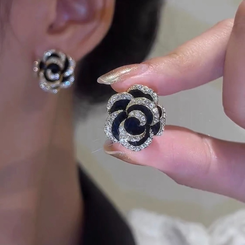 Bông Tai Hình Hoa Trà Mạ Bạc S924 Thời Trang