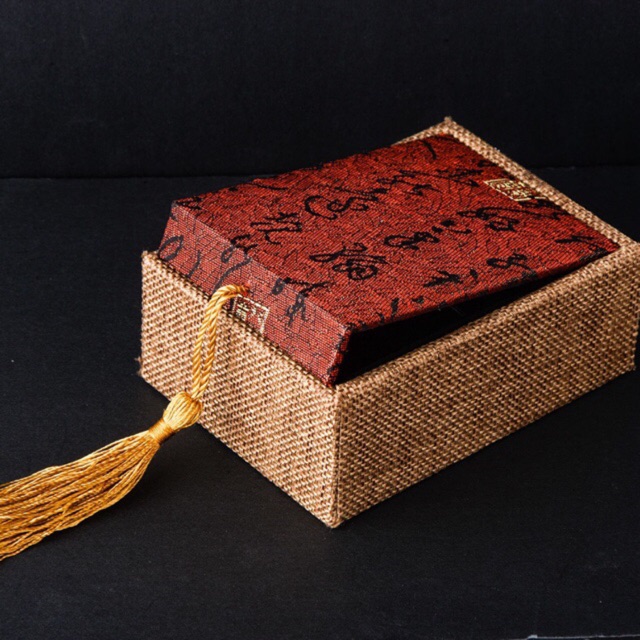 Hộp đựng lót nhung chữ nhật