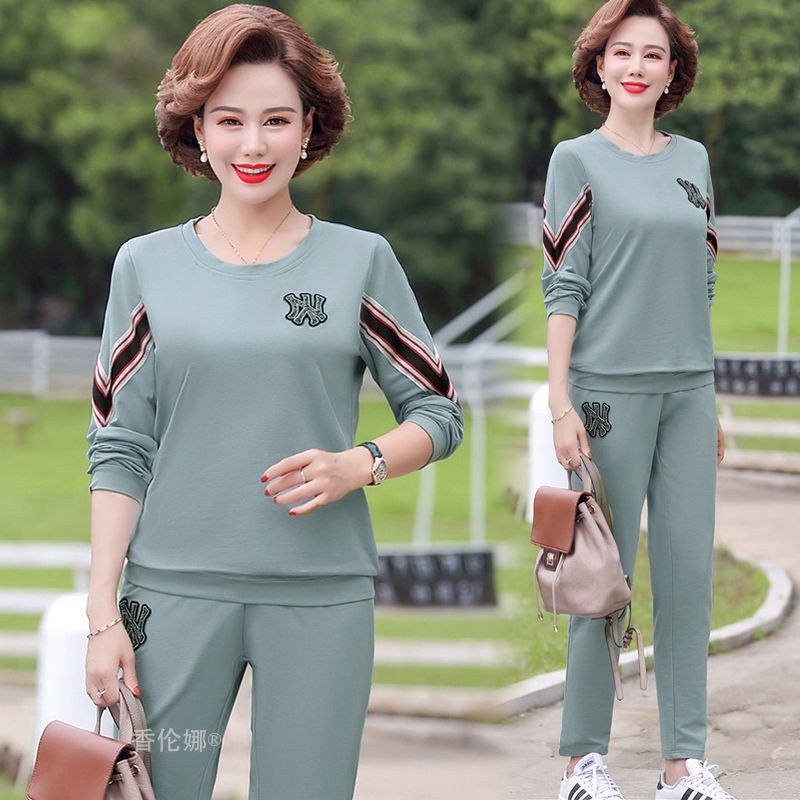 ❡Các bà mẹ trung niên và cao tuổi mặc bộ đồ mùa xuân thu giản dị nữ phong cách nước ngoài 2021 thể thao hai mảnh dài tay | BigBuy360 - bigbuy360.vn