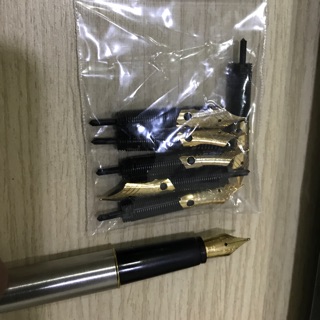 Bộ ngòi viết Parker mạ vàng 18K
