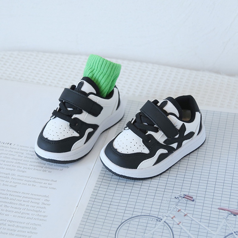 Giày Thể Thao Thoáng Khí Thời Trang Xuân Thu Cho Bé Pine154