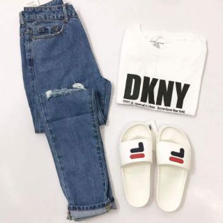 Áo phông DKNY