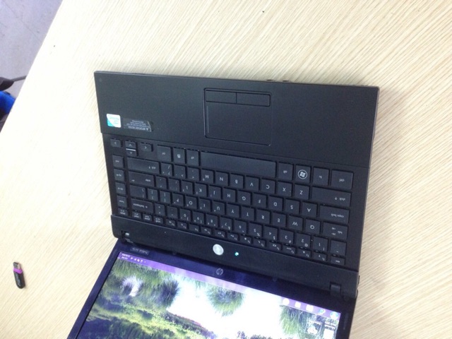 Laptop HP 4410 bóng loáng | BigBuy360 - bigbuy360.vn