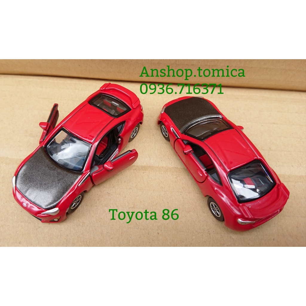 Mô hình xe Toyota Limited bánh cao su tomica Nhật Bản