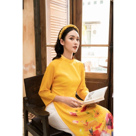 🥰 Siêu phẩm áo dài cách tân tơ óng 4 tà màu vàng nhẹ nhàng đẹp sang chảnh. Hàng thiết kế cao cấp giá rẻ