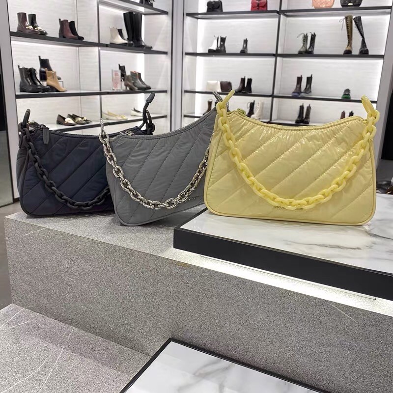 Túi cnk dạ quang kẹp nách