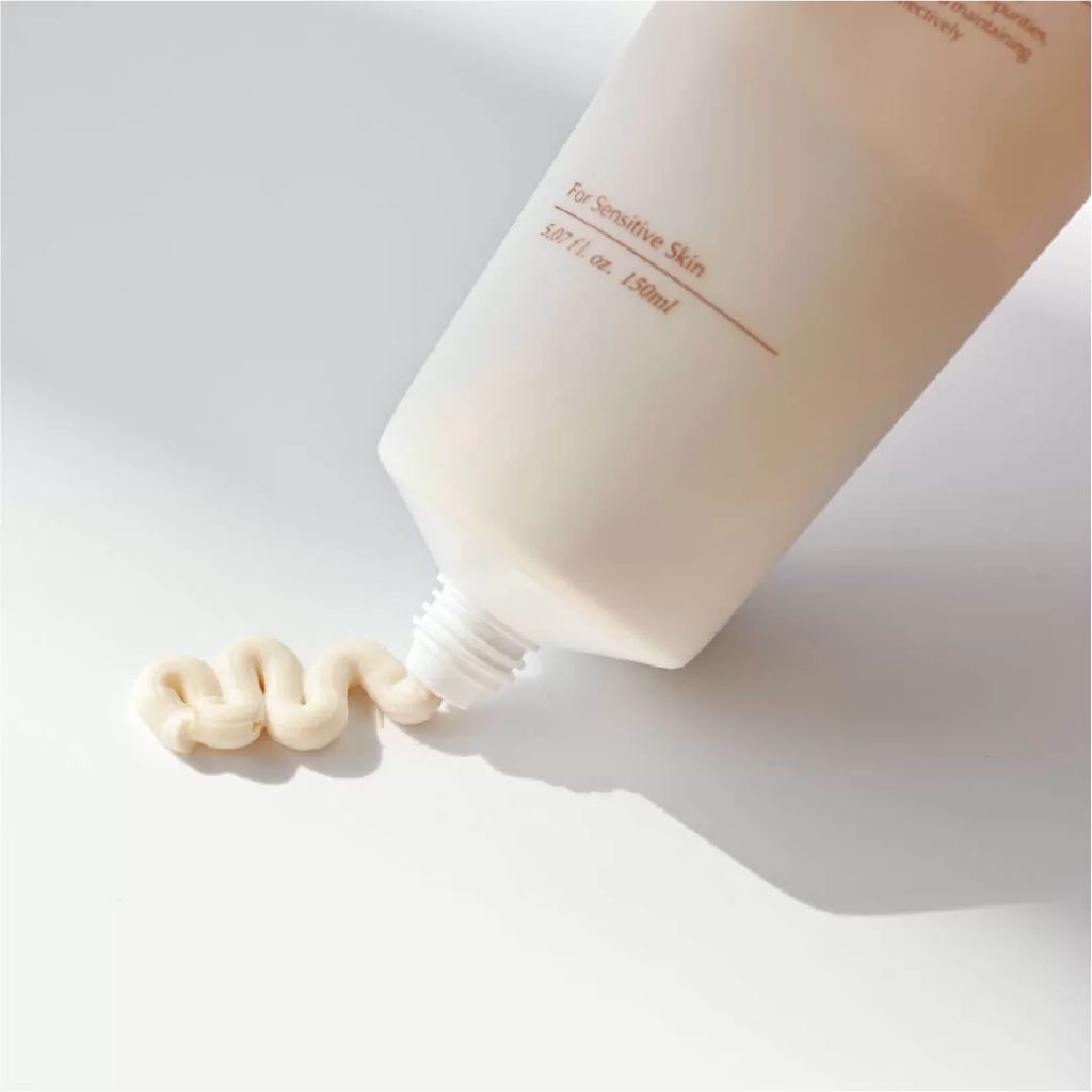 Sữa Rửa Mặt Lomere Prime Truffle Cell Dưỡng Trắng, Làm Sạch Các Bụi Bẩn Từ Sâu Lỗ Chân Lông An Toàn Dịu Nhẹ 150ml