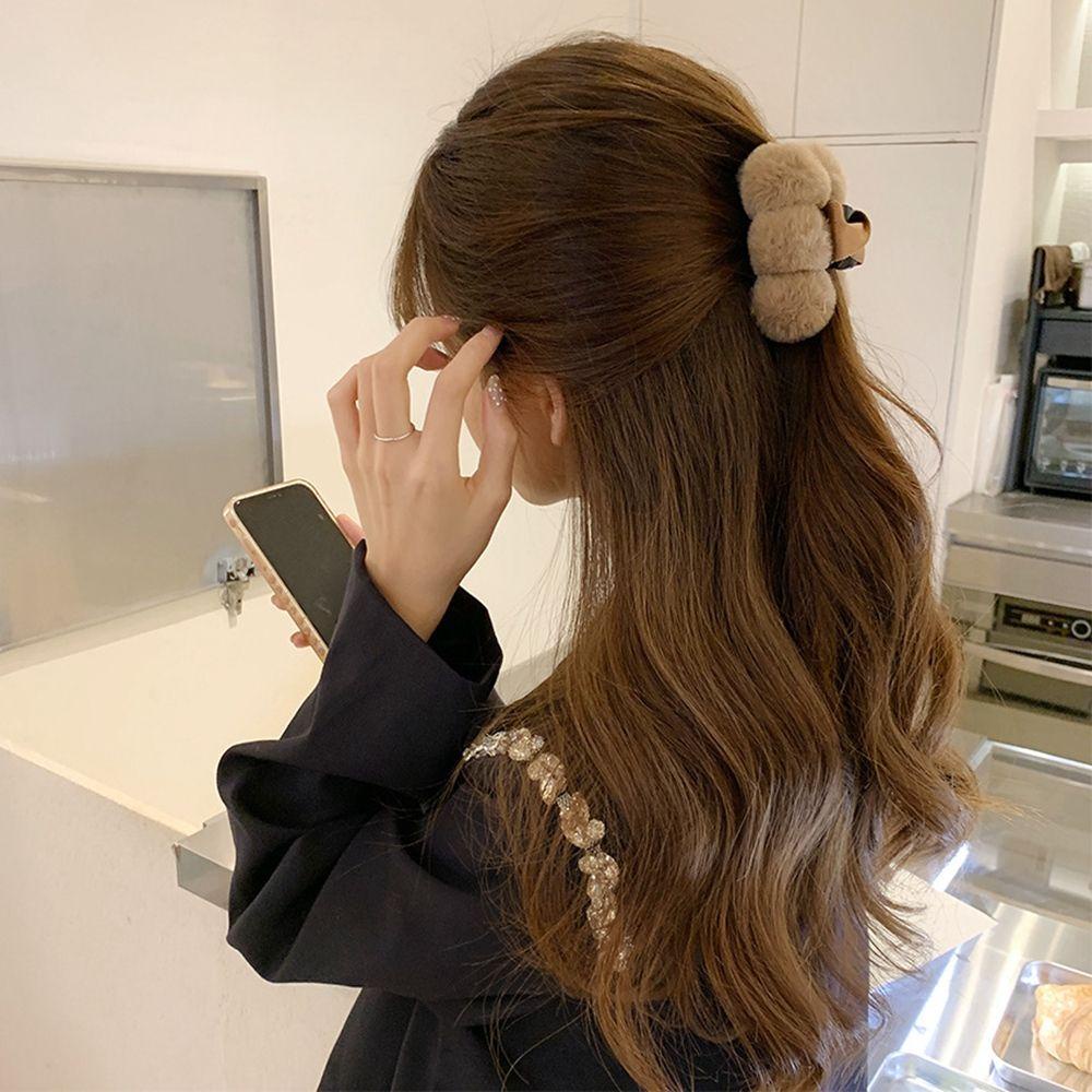 Kẹp Tóc Đính Bóng Lông Dễ Thương Dành Cho Nữ