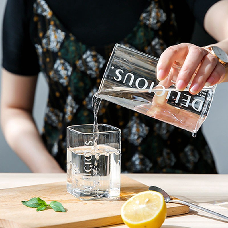 Ly SWEEJAR bằng thủy tinh hình vuông in chữ tiếng Anh đơn giản