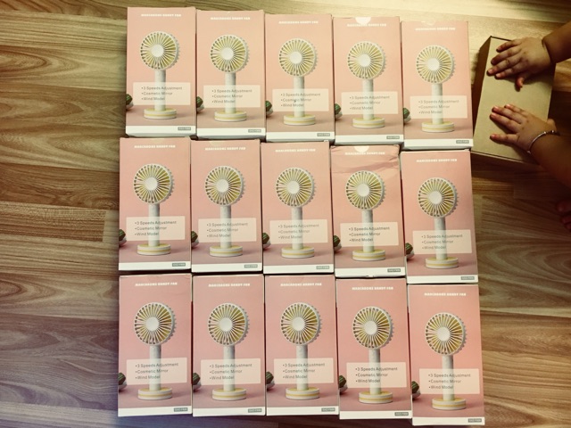 Quạt cầm tay Macaron không xài pin , XÀI CỔNG USP | BigBuy360 - bigbuy360.vn