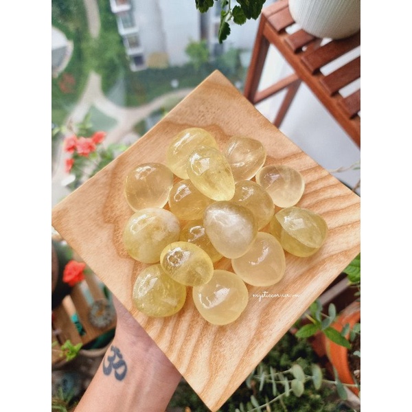 Đá thach anh vàng tự nhiên (Citrine) dùng trong thanh tẩy bài Tarot, Reiki, phong thủy