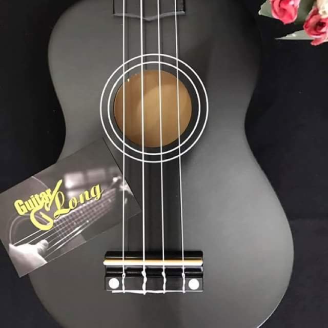 Đàn Ukulele Soprano màu đen giá chỉ 290k