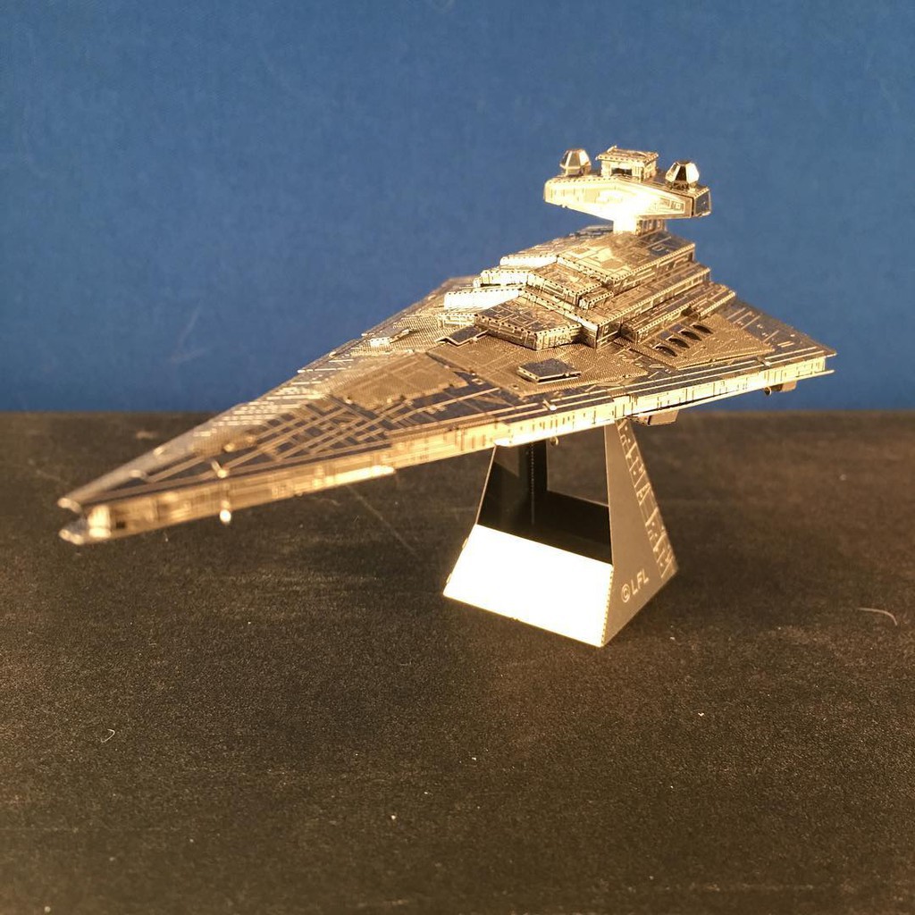 Mô Hình Lắp Ghép 3D Kim Loại Tự Ráp Phi Thuyền Imperial Star Destroyer Star Wars - Chưa Lắp