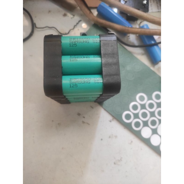 Pin Makita 18V Cell Samsung 20R 4Ah và 6Ah