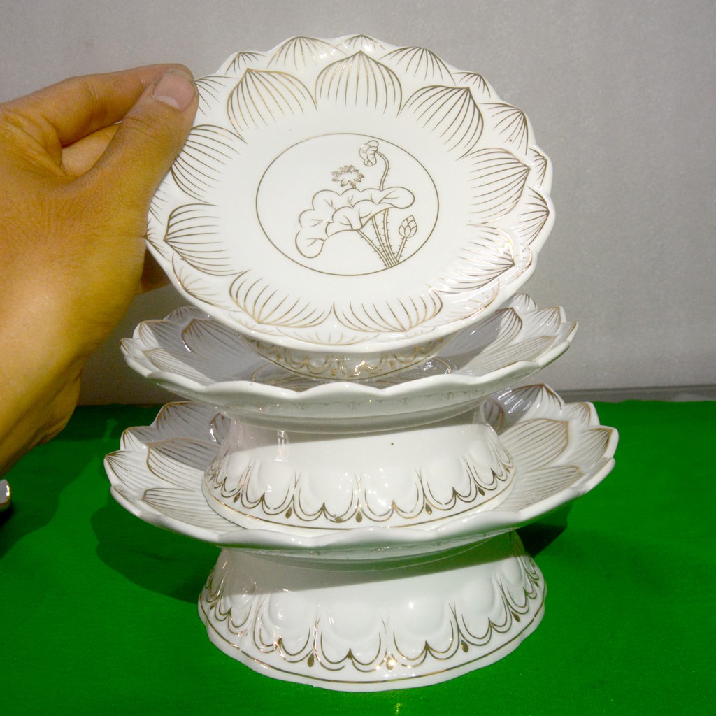 Dĩa trái cây thờ cúng hoa sen trắng