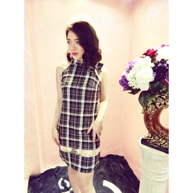 Váy kẻ 