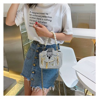 Túi hình cổ áo chấm bi quai chuỗi ngọc độc lạ