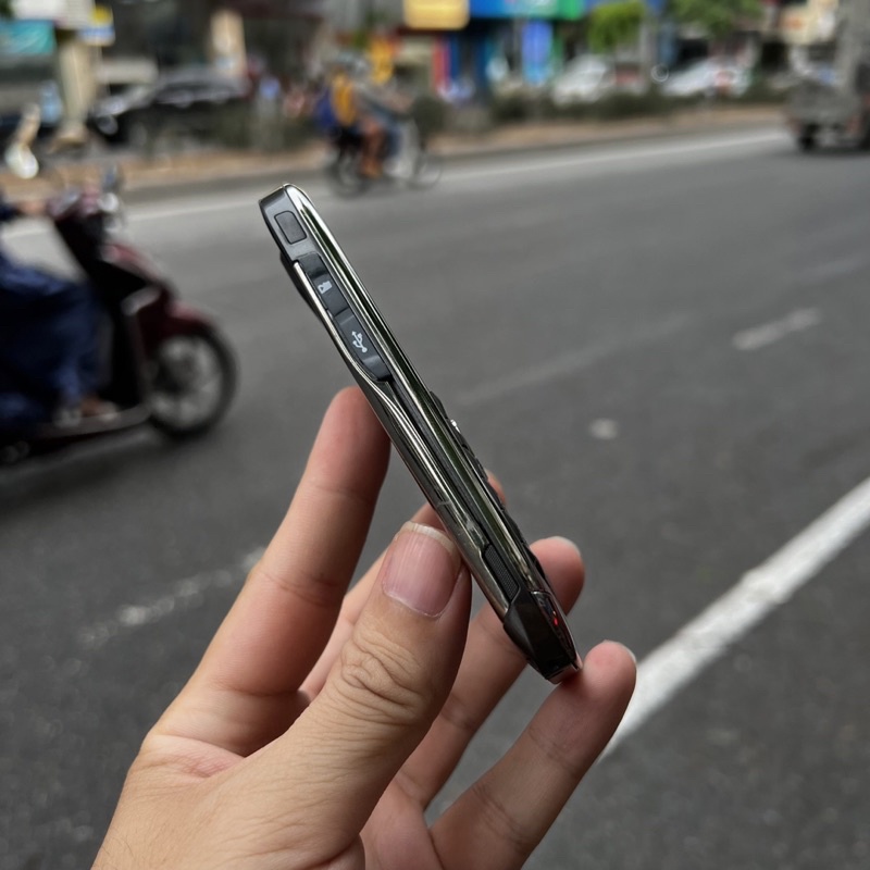 NGUYÊN ZIN, chính hãng điện thoại cổ Nokia E71