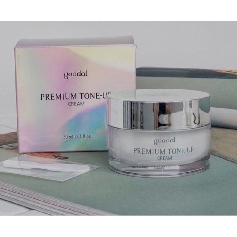 Kem dưỡng trắng da Goodal Premium Snail Tone-Up Cream