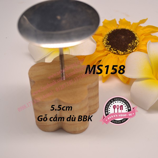 MS158 CỤC GỖ CẮM DÙ HÌNH HOA MAI