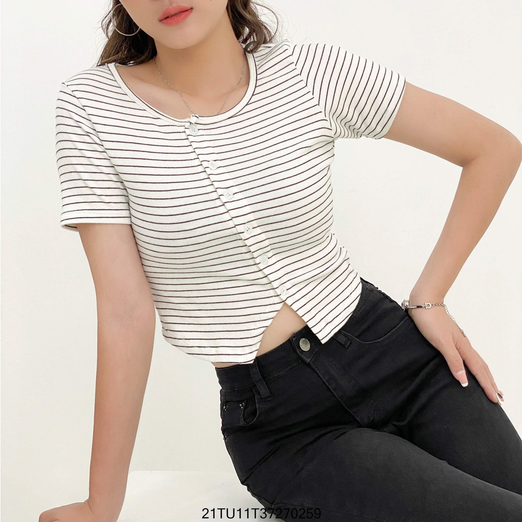 Áo thun tay ngắn crop VM STYLE gài nút chéo ulzzang thời trang nữ 21TU11T372702