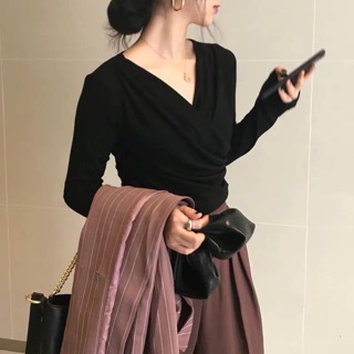 Áo thun mềm vạt chéo