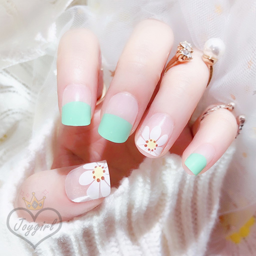 Bộ 24 móng tay giả nghệ thuật kèm keo dán tiện dụng C70