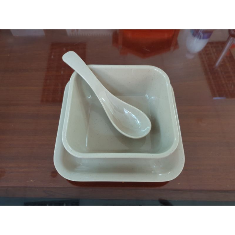 Combo 30 bộ chén dĩa vuông và muỗng bằng nhựa melamine màu kem